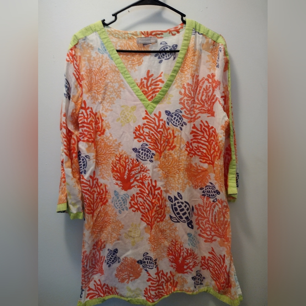 Peppermint Bay Coral and Turtle Print Top